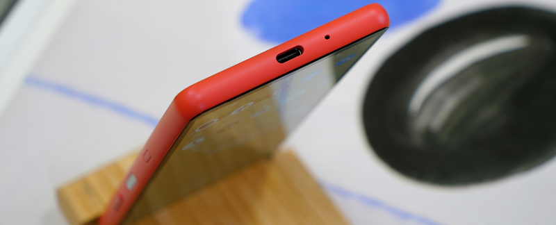 xperia-10-III-top.jpg xperia-10-III-top.jpg